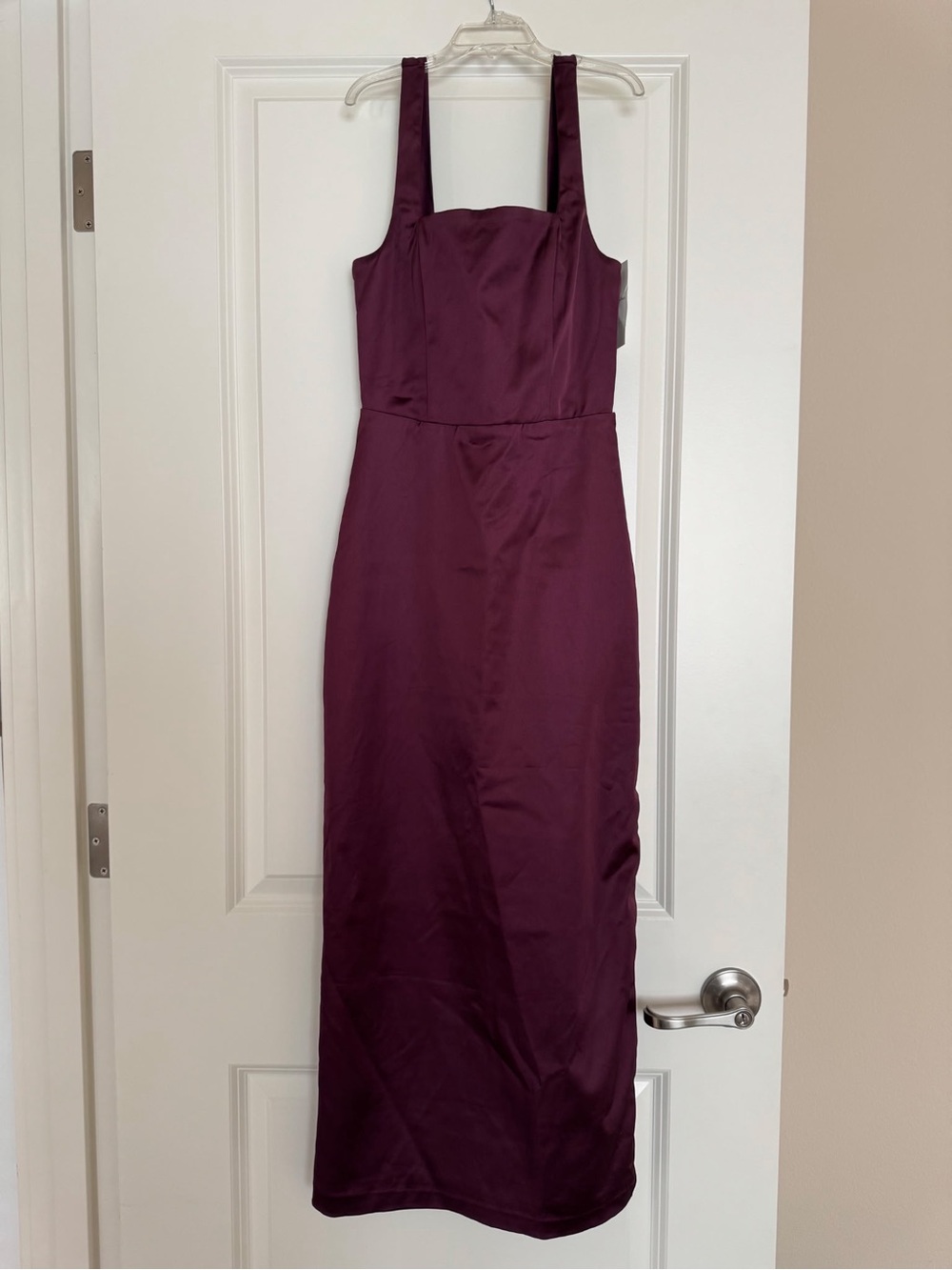 Women's Sleeveless Satin Midi Dress in Deep Plum